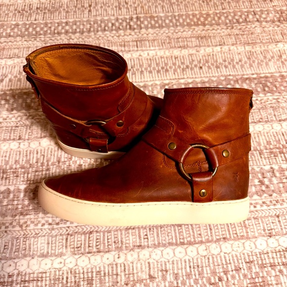 Frye Harness Lena - Picture 1 of 9